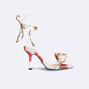 Floral print heeled sandal